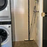 Kulta Villa, Keskellae Vuokattia Sisaeltyy Sauna, Ilmainen Pysaekoeinti, Wi-fi, 65smarttv, Oma Pieni Piha Alue, Sopii Perheille Holiday home