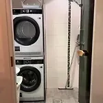 Kulta Villa, Keskellae Vuokattia Sisaeltyy Sauna, Ilmainen Pysaekoeinti, Wi-fi, 65smarttv, Oma Pieni Piha Alue, Sopii Perheille 펜션 부오카티