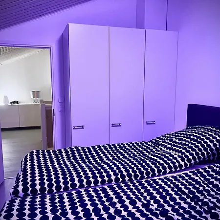 別荘 Kulta Villa, Keskellae Vuokattia Sisaeltyy Sauna, Ilmainen Pysaekoeinti, Wi-fi, 65smarttv, Oma Pieni Piha Alue, Sopii Perheille ブオカッティ