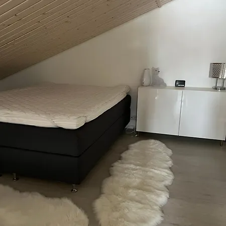 Kulta Villa, Keskellae Vuokattia Sisaeltyy Sauna, Ilmainen Pysaekoeinti, Wi-fi, 65smarttv, Oma Pieni Piha Alue, Sopii Perheille Hébergement de vacances