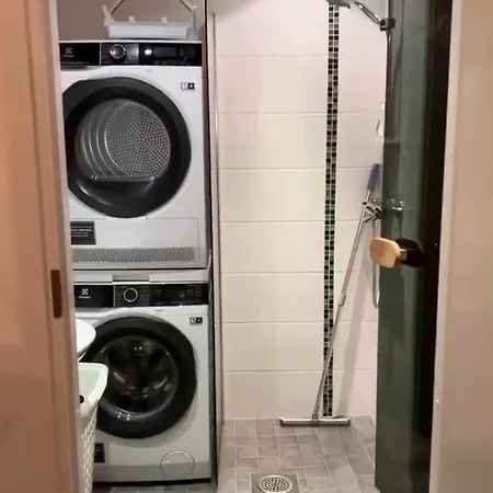 Kulta Villa, Keskellae Vuokattia Sisaeltyy Sauna, Ilmainen Pysaekoeinti, Wi-fi, 65smarttv, Oma Pieni Piha Alue, Sopii Perheille 別荘 ブオカッティ