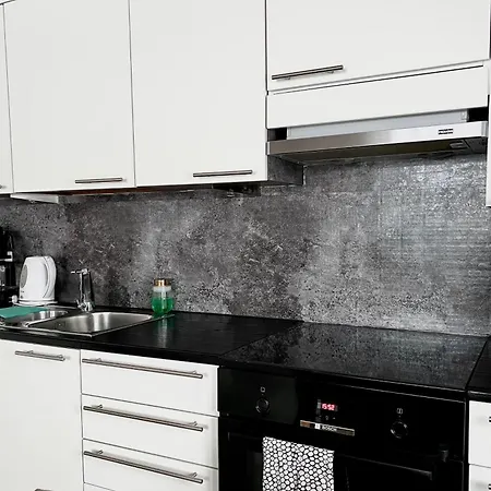 Hébergement de vacances Kulta Villa, Keskellae Vuokattia Sisaeltyy Sauna, Ilmainen Pysaekoeinti, Wi-fi, 65smarttv, Oma Pieni Piha Alue, Sopii Perheille Vuokatti