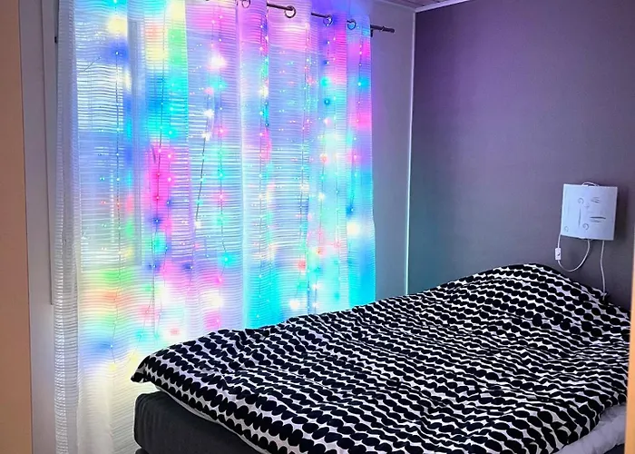 펜션 Kulta Villa, Keskellae Vuokattia Sisaeltyy Sauna, Ilmainen Pysaekoeinti, Wi-fi, 65smarttv, Oma Pieni Piha Alue, Sopii Perheille *