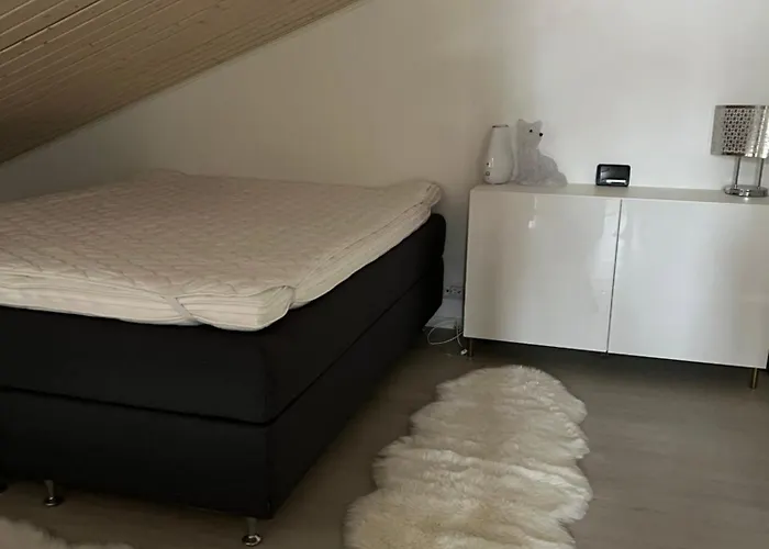 Kulta Villa, Keskellae Vuokattia Sisaeltyy Sauna, Ilmainen Pysaekoeinti, Wi-fi, 65smarttv, Oma Pieni Piha Alue, Sopii Perheille 펜션