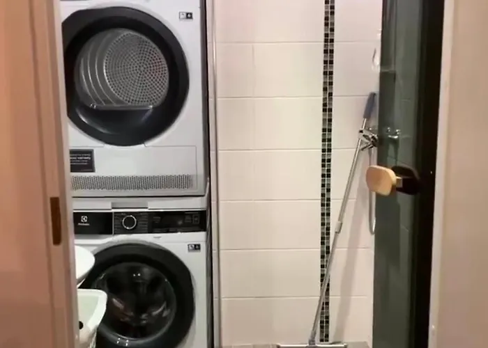 Kulta Villa, Keskellae Vuokattia Sisaeltyy Sauna, Ilmainen Pysaekoeinti, Wi-fi, 65smarttv, Oma Pieni Piha Alue, Sopii Perheille 펜션 부오카티